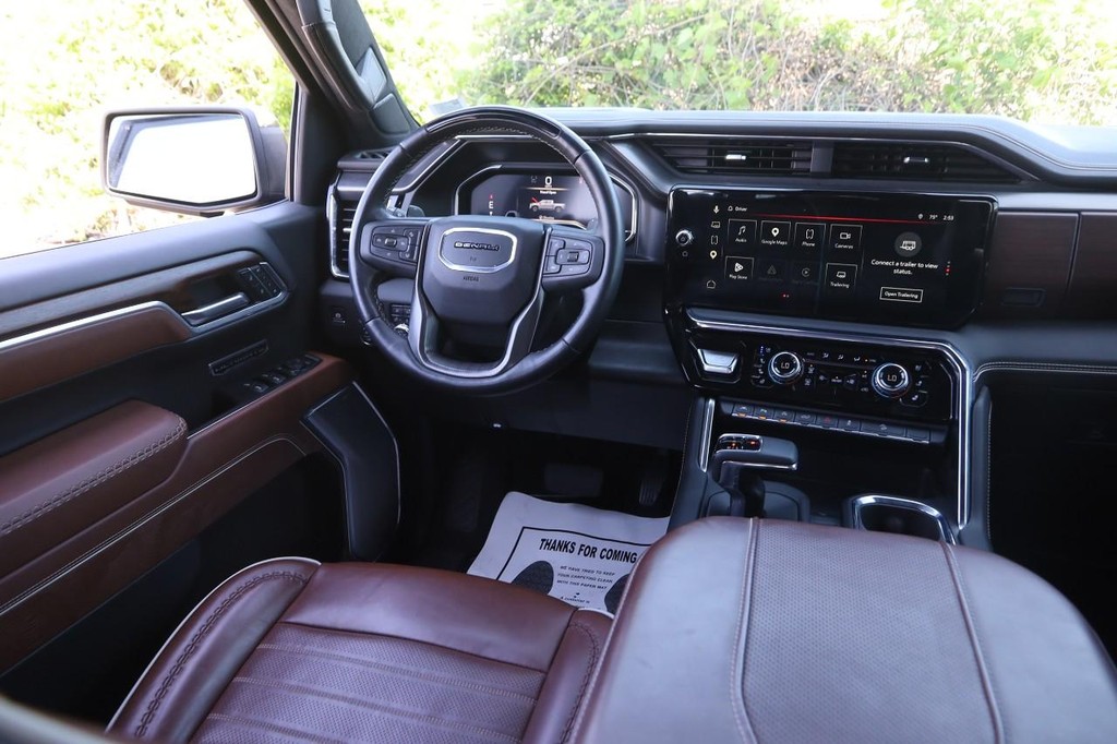 GMC Sierra 1500 Vehicle Full-screen Gallery Image 25