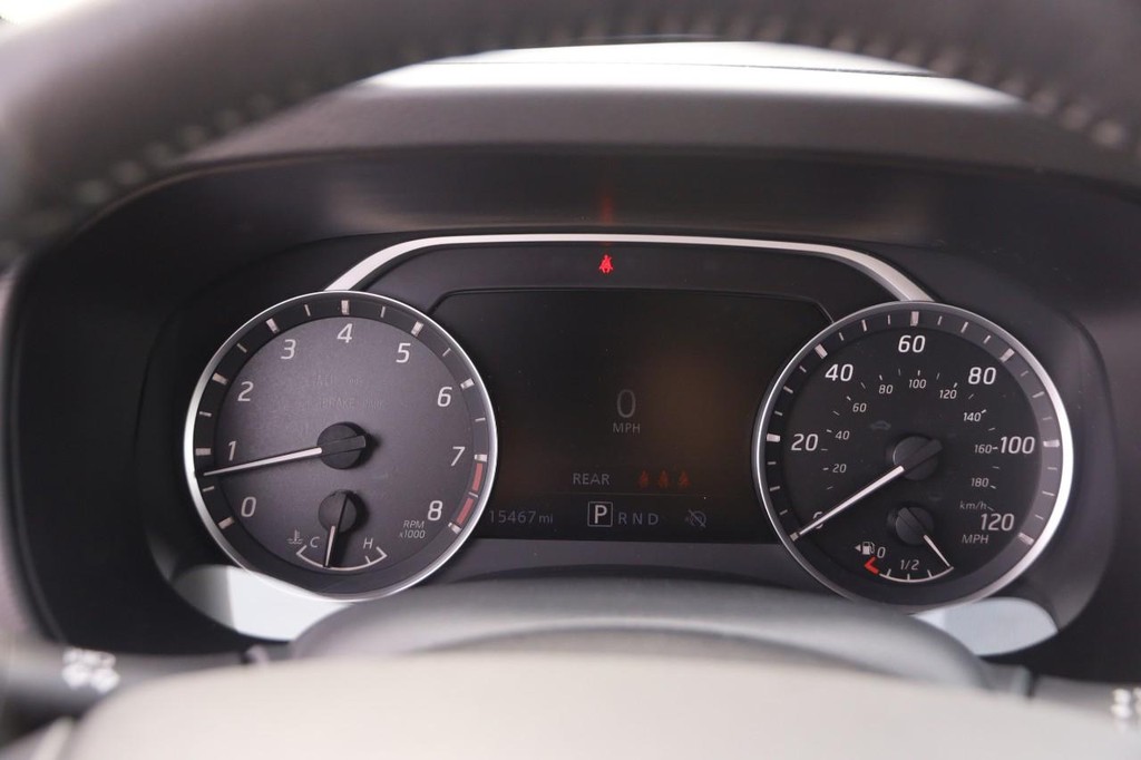 Nissan Frontier Vehicle Full-screen Gallery Image 13