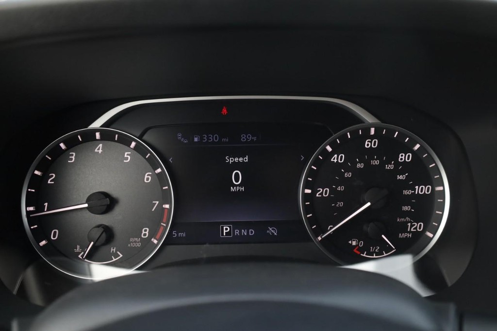 Nissan Frontier Vehicle Image 13