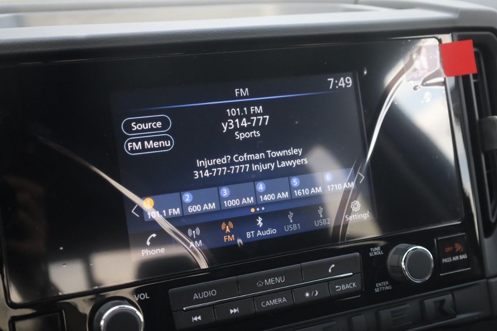 Nissan Frontier Vehicle Image 14