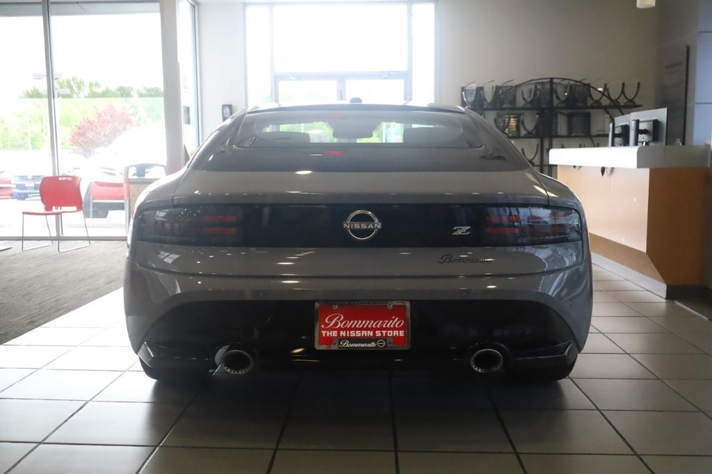 Nissan Z Vehicle Image 05