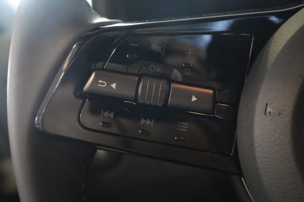Nissan Z Vehicle Image 10