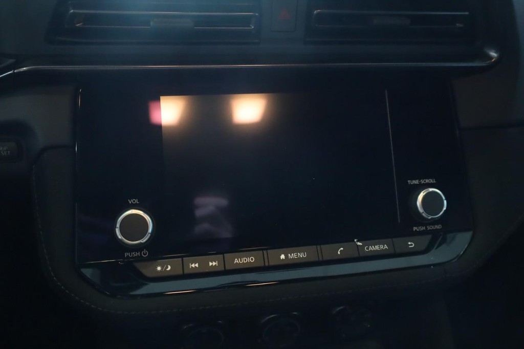 Nissan Z Vehicle Image 12