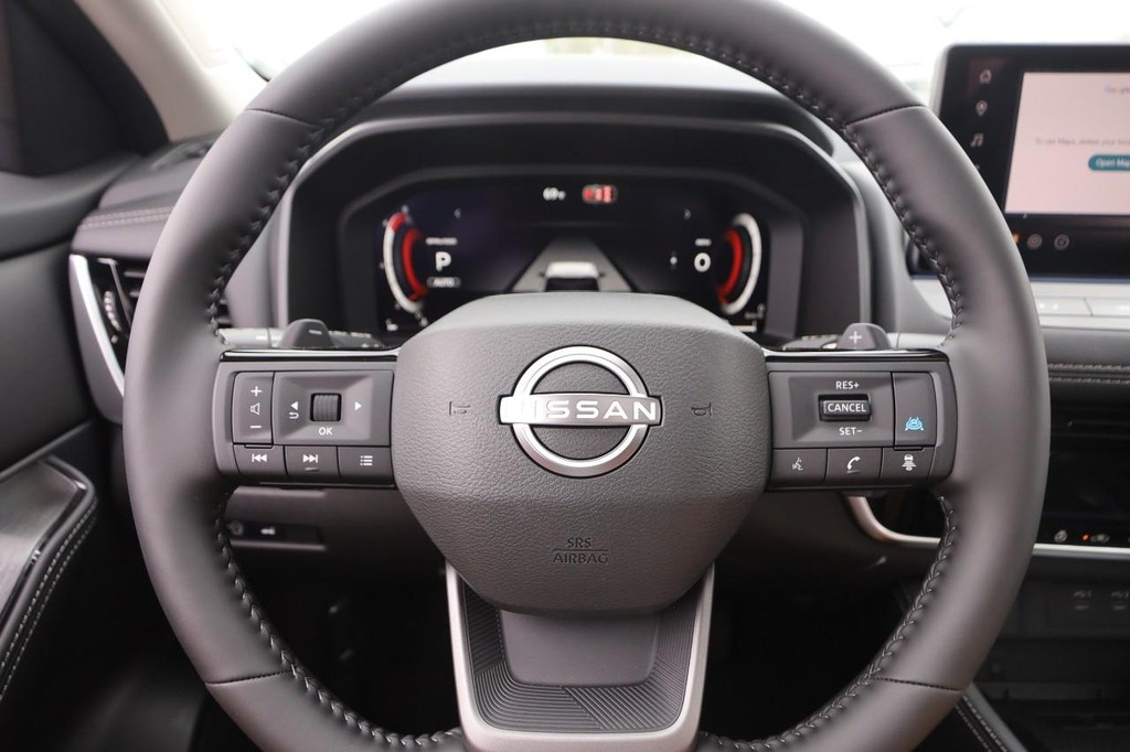 Nissan Rogue Vehicle Image 12