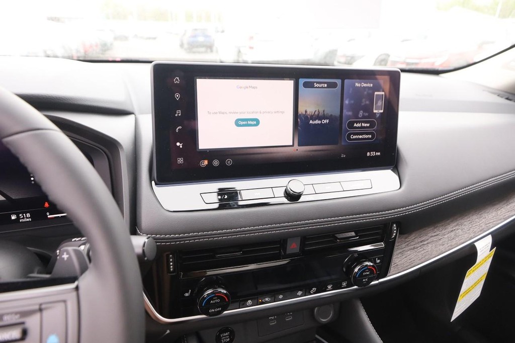 Nissan Rogue Vehicle Image 17