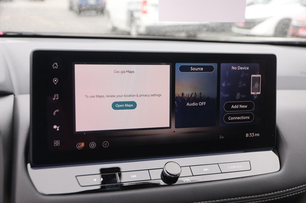 Nissan Rogue Vehicle Image 18