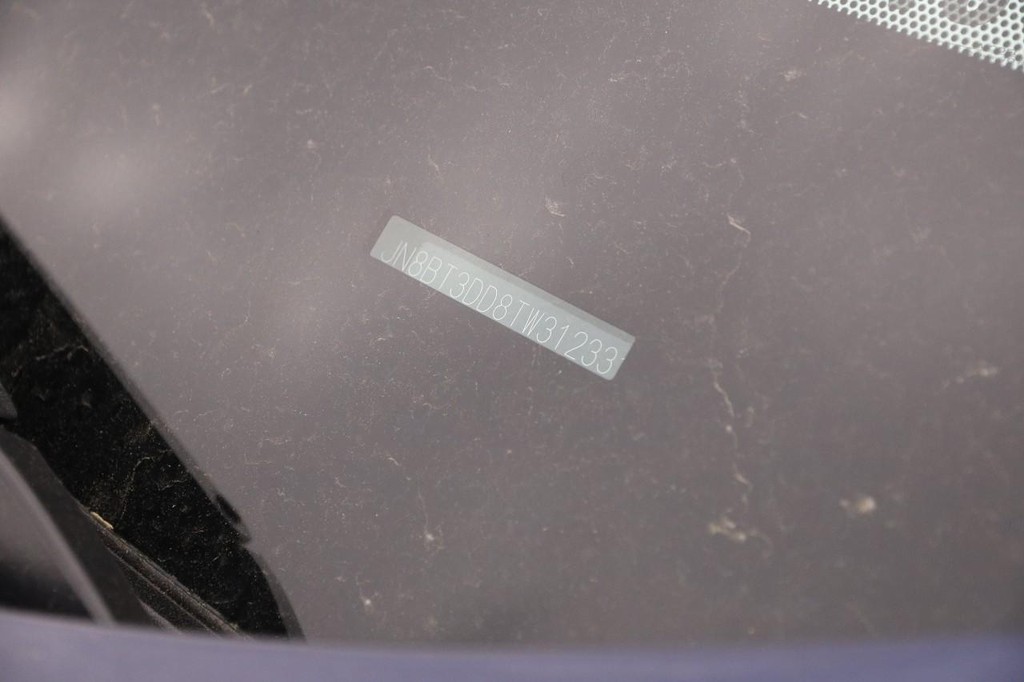 Nissan Rogue Vehicle Image 32