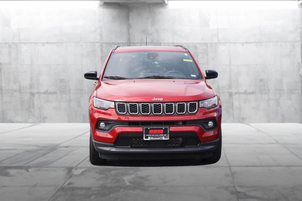 Jeep Compass Vehicle Image 04