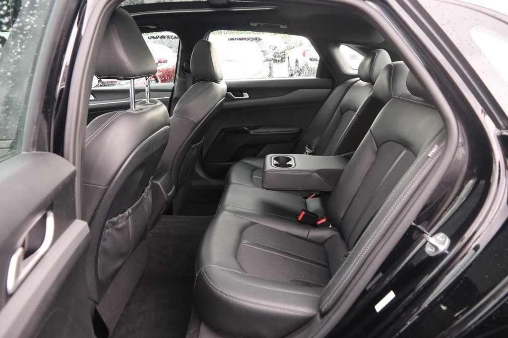 Kia K5 Vehicle Image 10