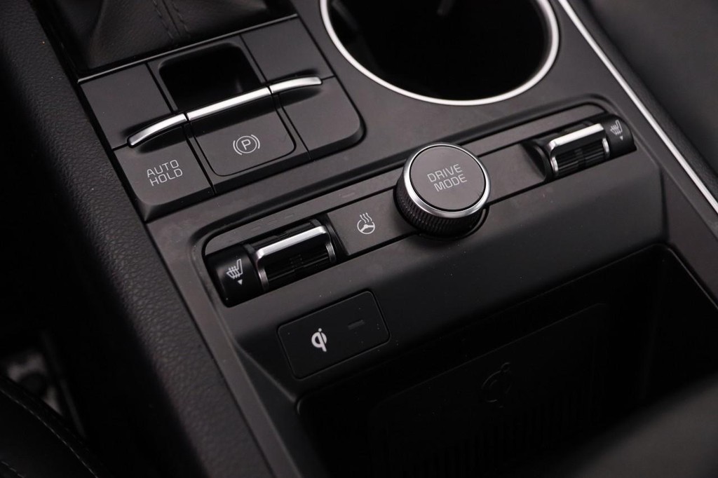Kia K5 Vehicle Image 20
