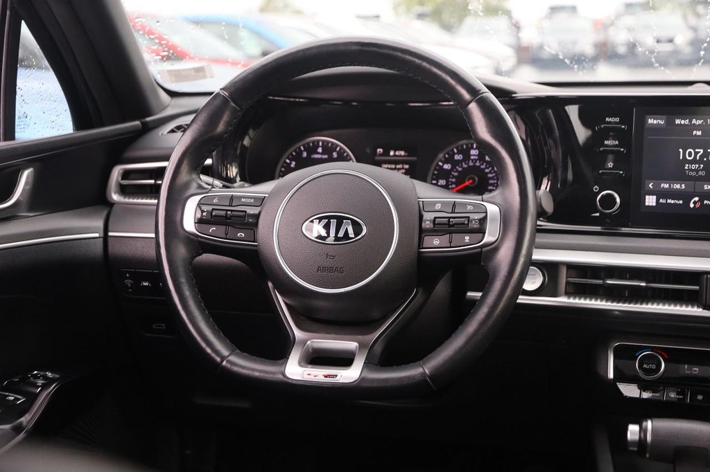 Kia K5 Vehicle Image 25