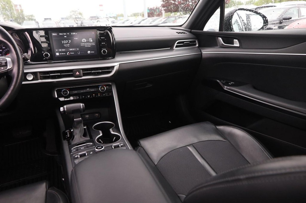 Kia K5 Vehicle Image 27