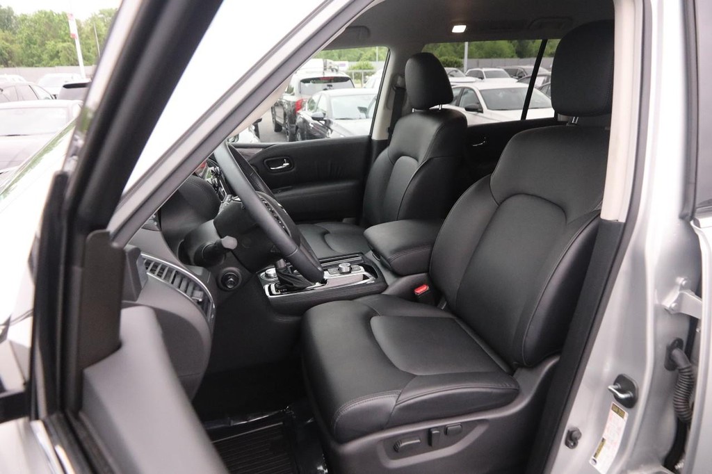 Nissan Armada Vehicle Image 08