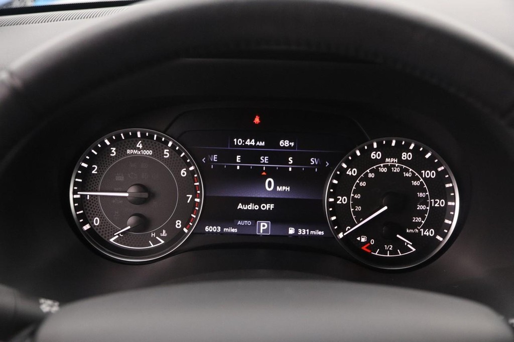 Nissan Armada Vehicle Image 14