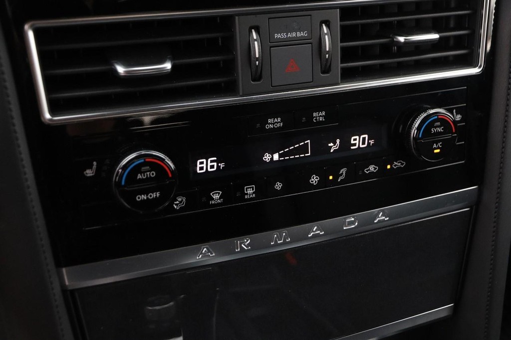 Nissan Armada Vehicle Image 19