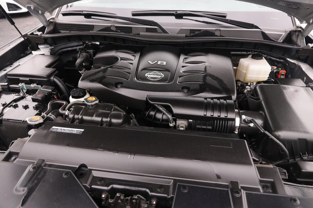 Nissan Armada Vehicle Image 28
