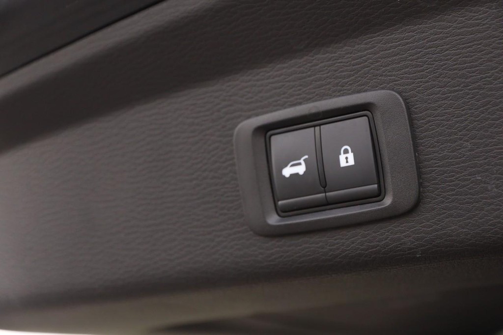 Mitsubishi Outlander Vehicle Image 08