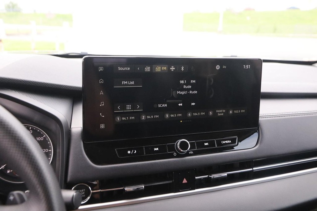 Mitsubishi Outlander Vehicle Image 17