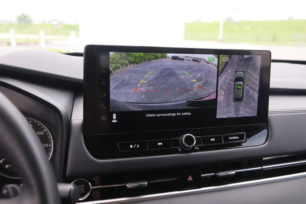 Mitsubishi Outlander Vehicle Image 18