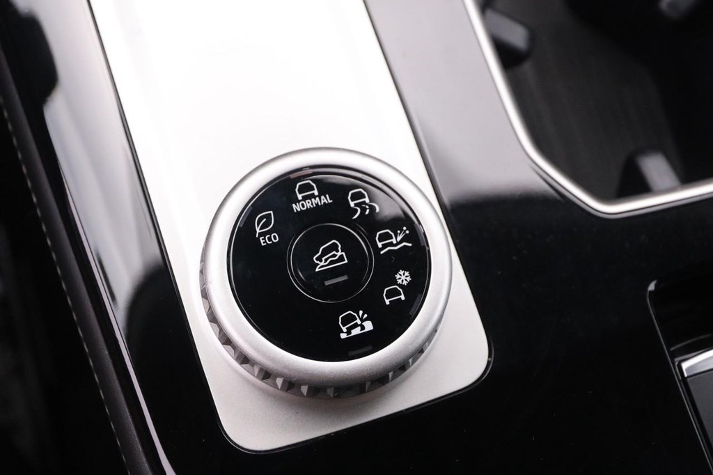Mitsubishi Outlander Vehicle Image 20