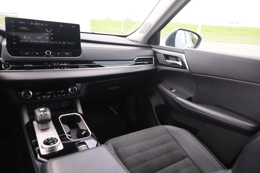 Mitsubishi Outlander Vehicle Image 27