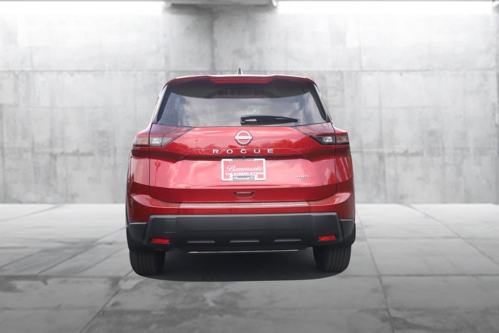Nissan Rogue Vehicle Image 06