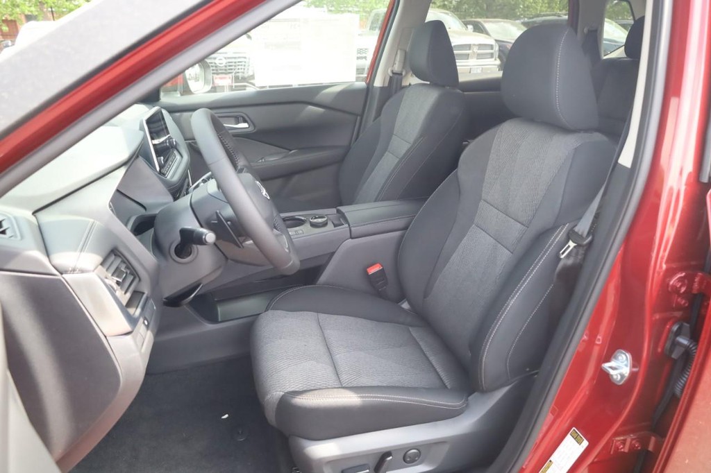 Nissan Rogue Vehicle Image 20