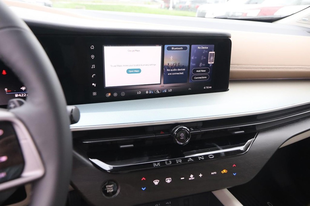 Nissan Murano Vehicle Full-screen Gallery Image 16
