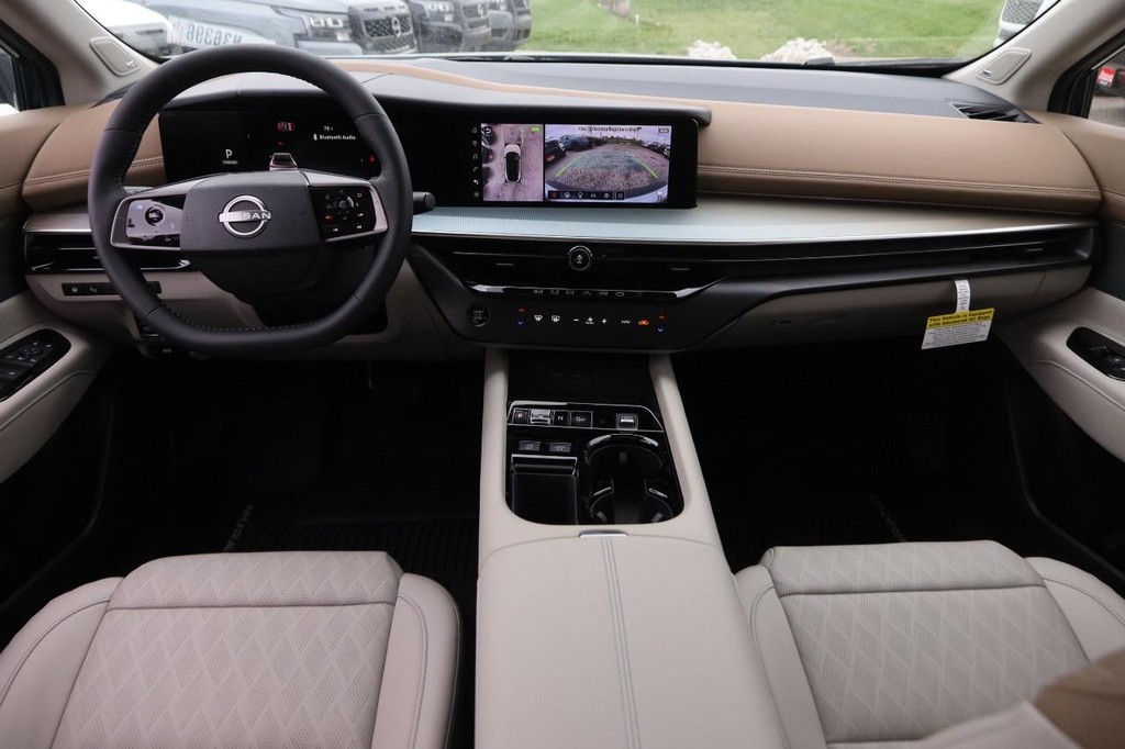 Nissan Murano Vehicle Full-screen Gallery Image 22