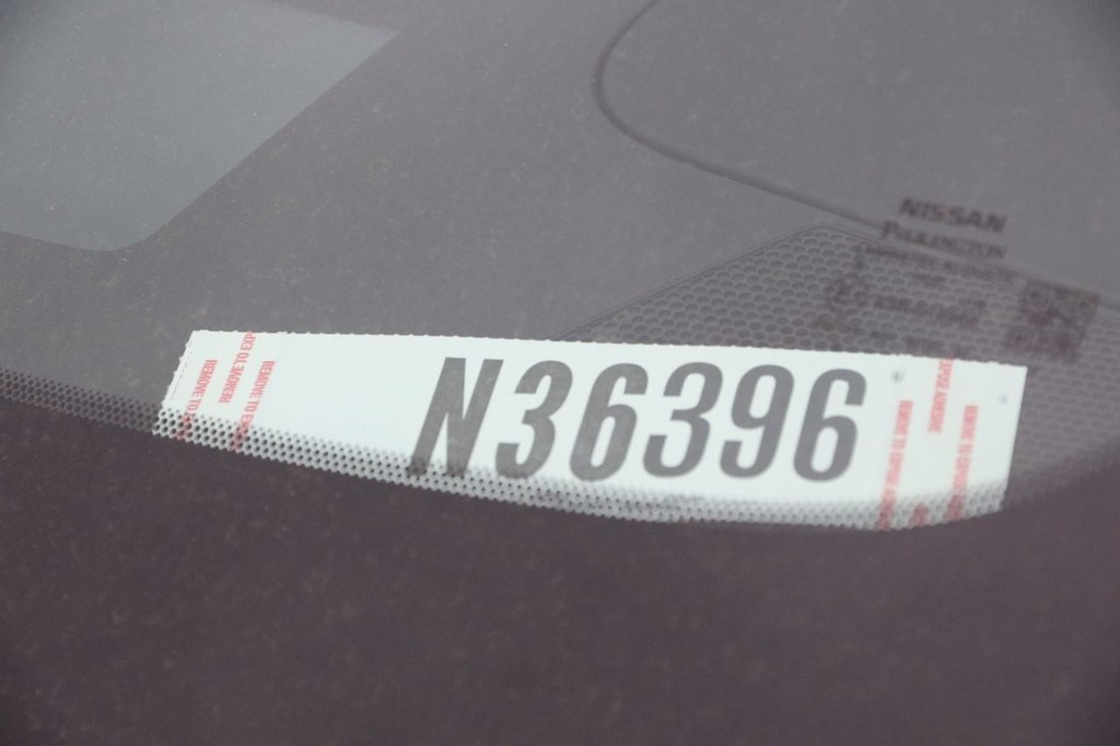 Nissan Murano Vehicle Full-screen Gallery Image 29
