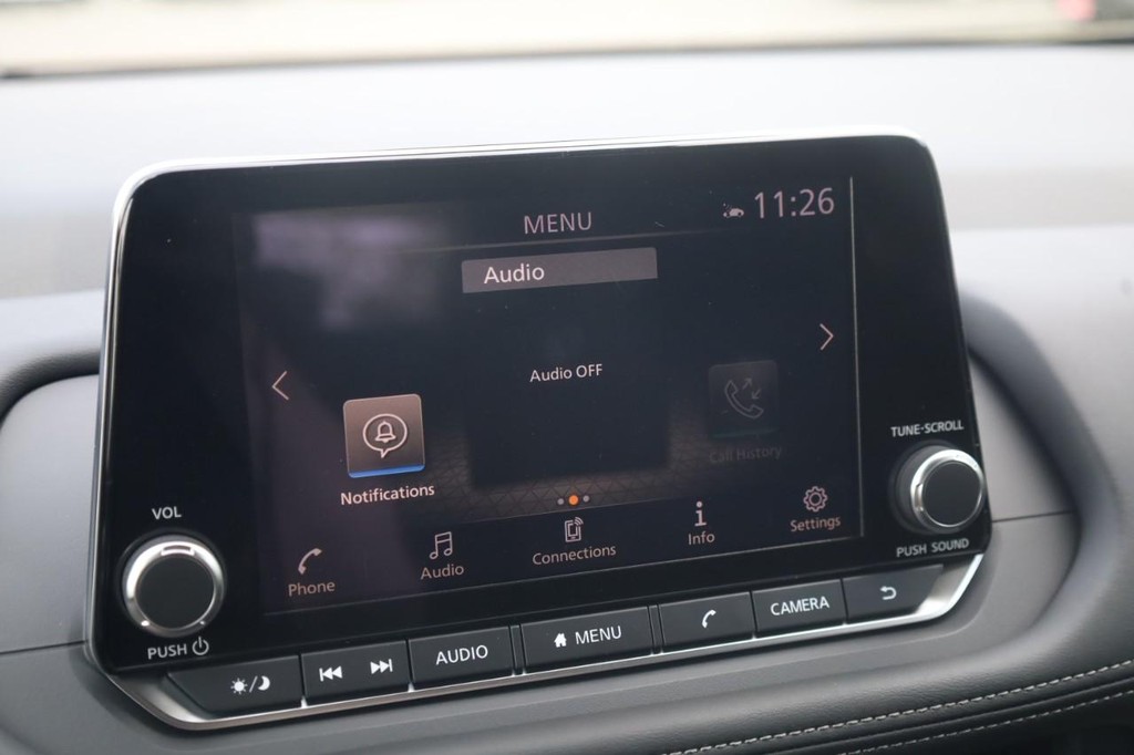 Nissan Rogue Vehicle Image 15