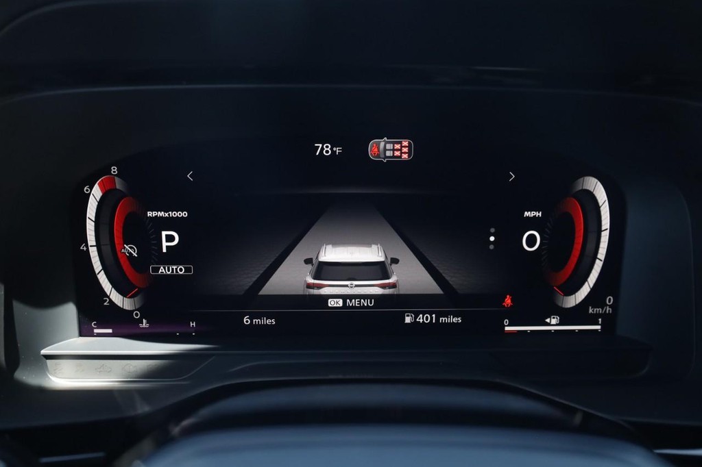 Nissan Pathfinder Vehicle Full-screen Gallery Image 14