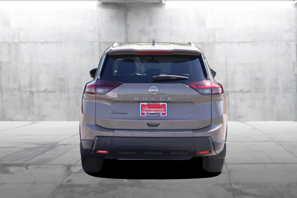 Nissan Rogue Vehicle Image 06