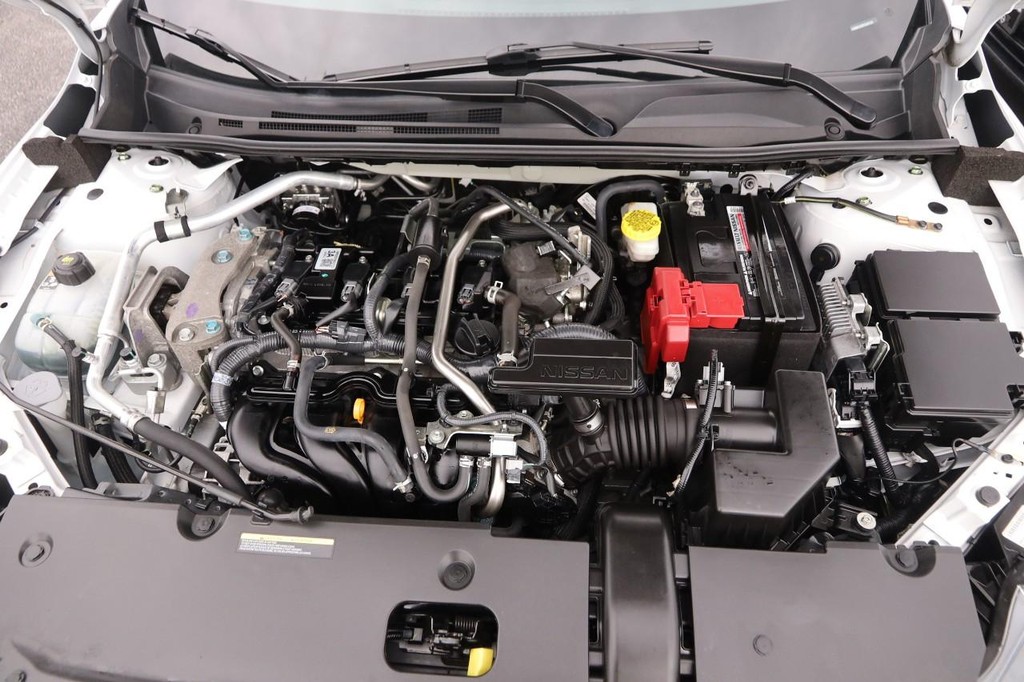 Nissan Sentra Vehicle Image 26