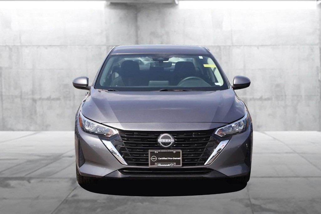 Nissan Sentra Vehicle Image 04