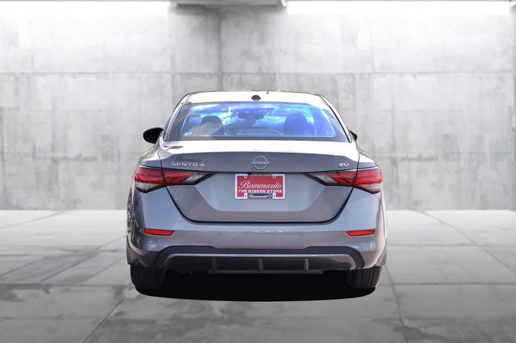 Nissan Sentra Vehicle Image 06