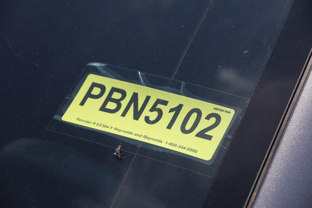 Nissan Sentra Vehicle Image 28