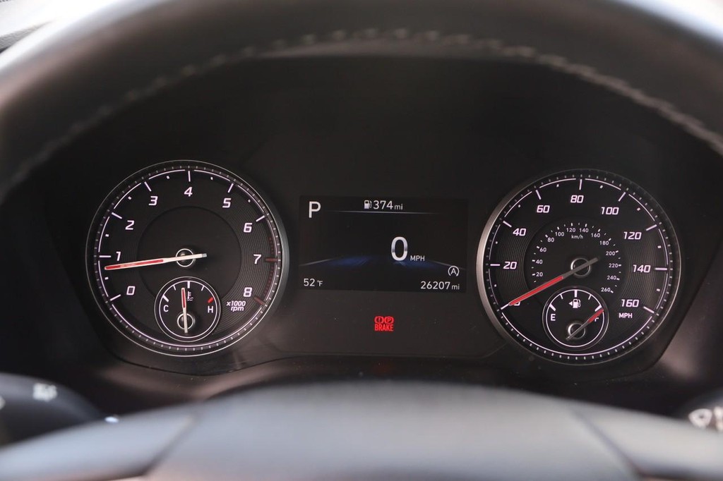Hyundai Santa Fe Vehicle Full-screen Gallery Image 14