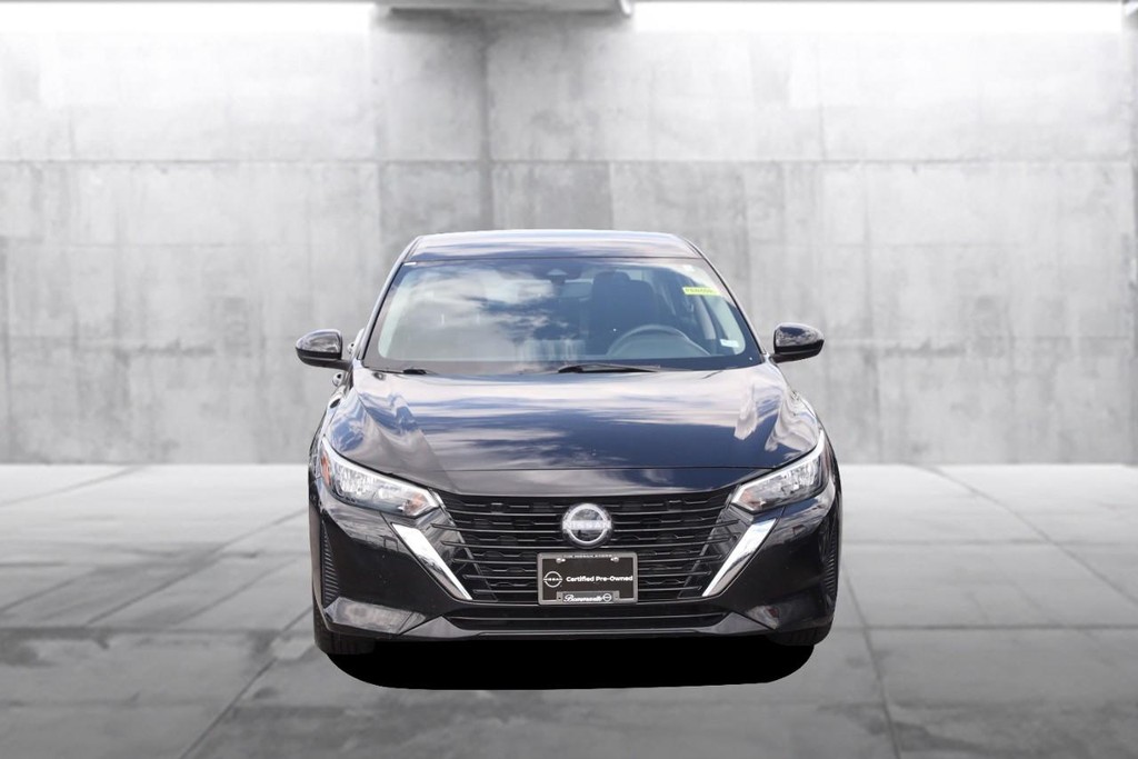Nissan Sentra Vehicle Image 04