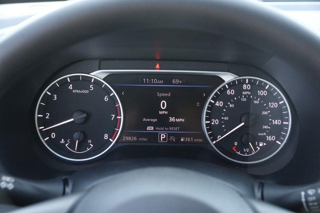 Nissan Sentra Vehicle Image 13