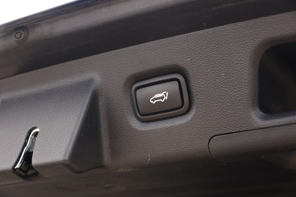 Hyundai Santa Fe Vehicle Image 08