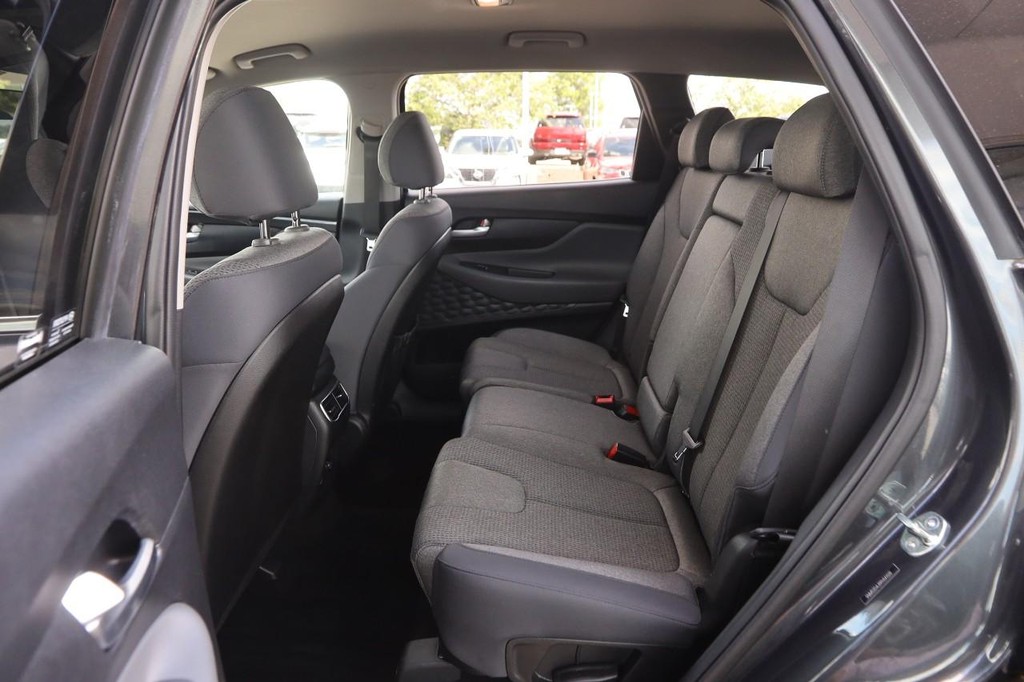 Hyundai Santa Fe Vehicle Image 10