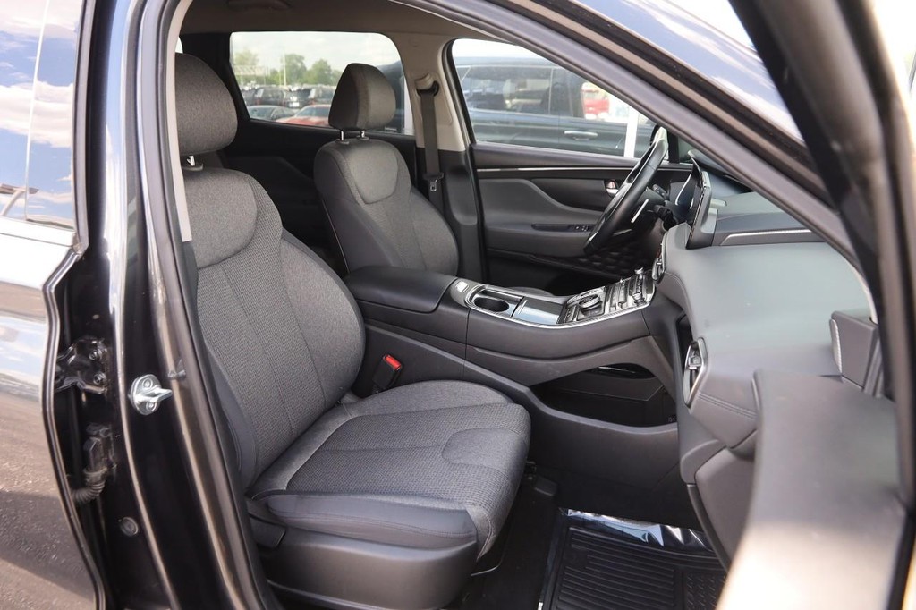 Hyundai Santa Fe Vehicle Image 26