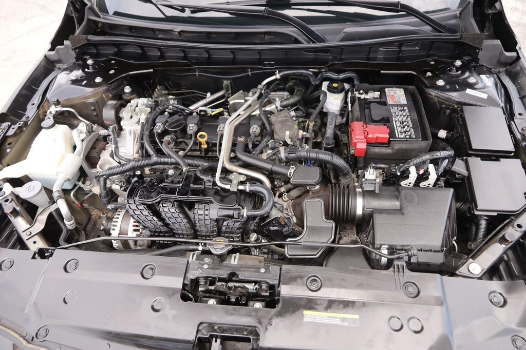 Nissan Altima Vehicle Image 27