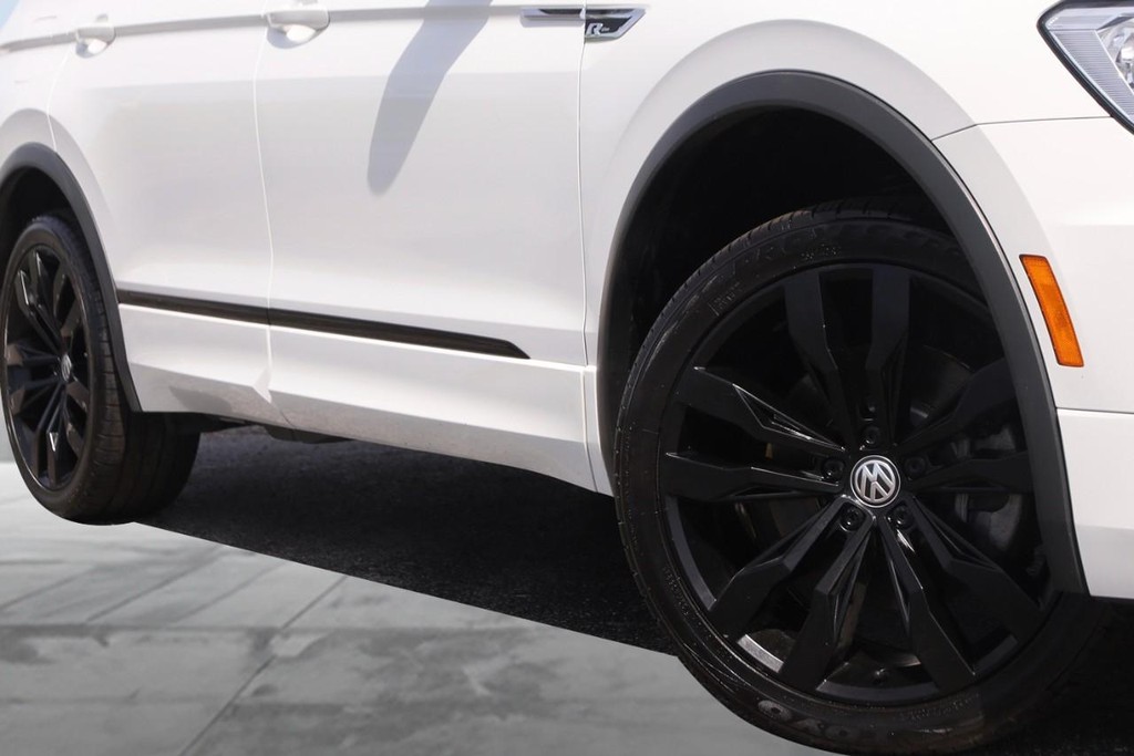 Volkswagen Tiguan Vehicle Image 03