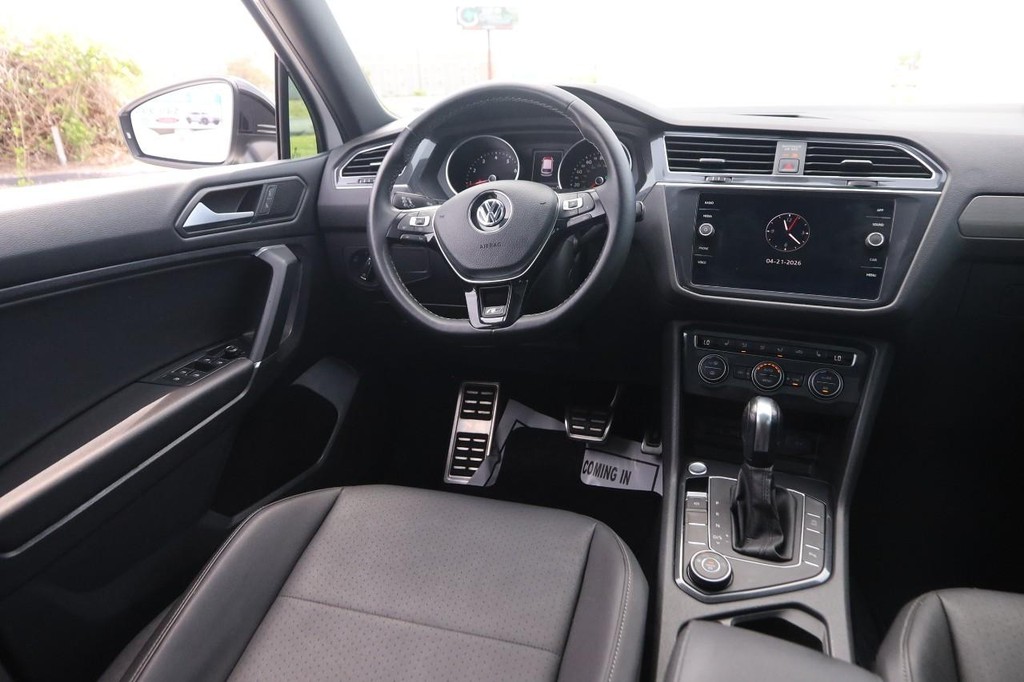 Volkswagen Tiguan Vehicle Image 24