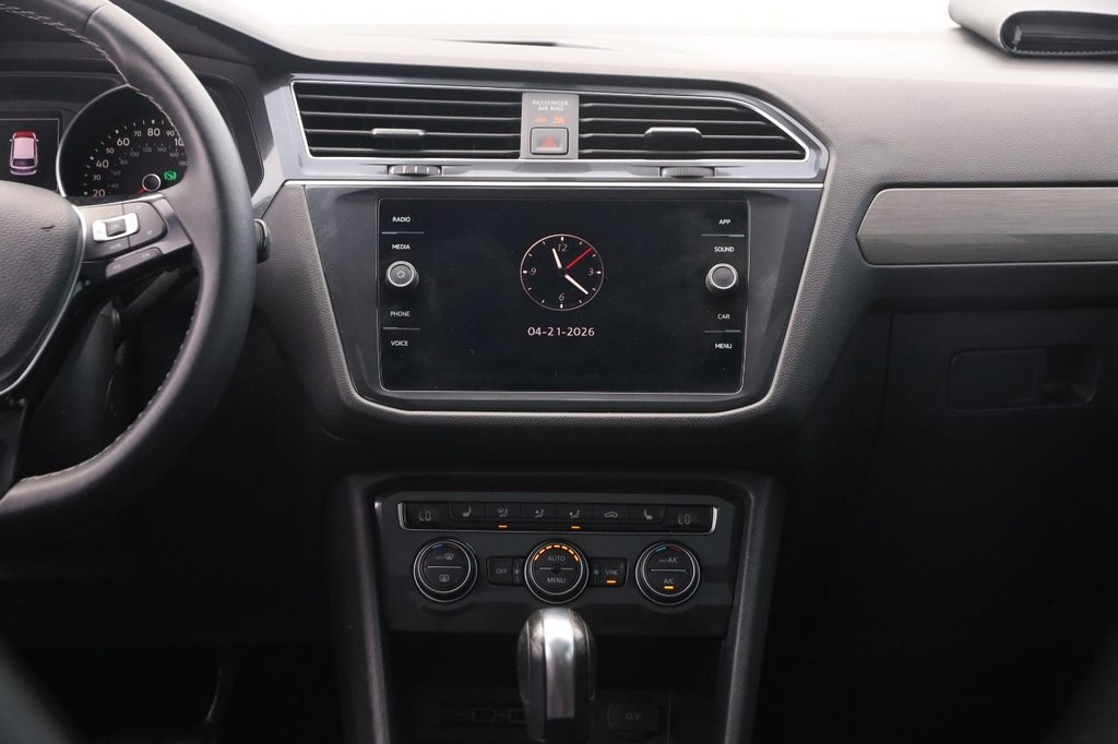 Volkswagen Tiguan Vehicle Image 26