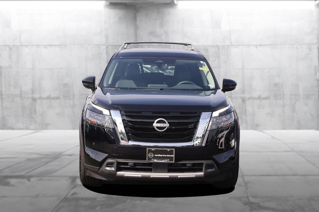 Nissan Pathfinder Vehicle Image 04