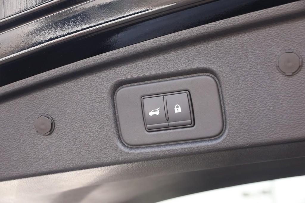 Nissan Pathfinder Vehicle Image 08