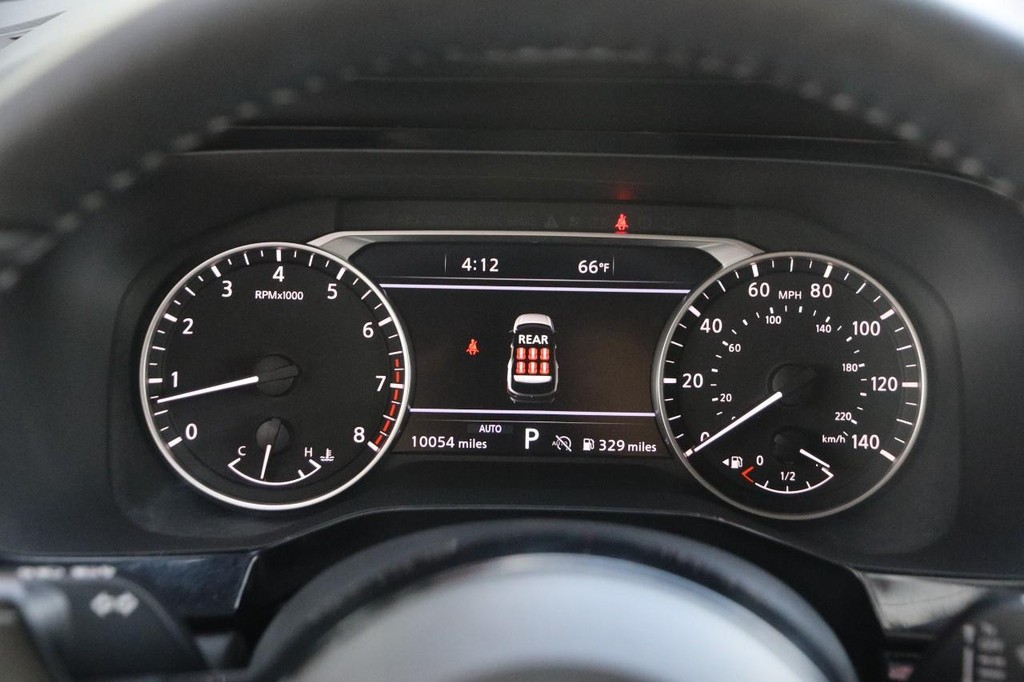 Nissan Pathfinder Vehicle Image 15